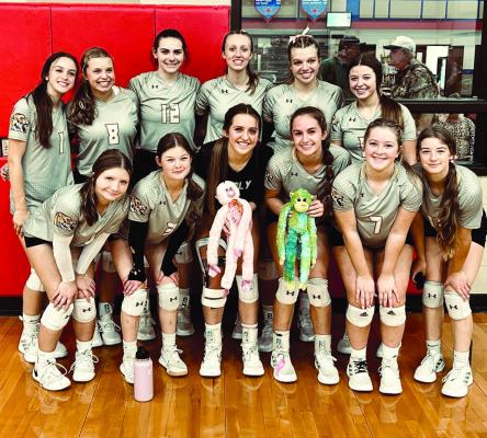 Sealy’s volleyball squad collected a bi-district title with their win over Iowa Colony Monday night in Rosenberg. The team includes: Ansley Owen, Emmy Cryan, Hailey Svoboda, Annabelle Williams, Blair Kram, Baylee Brandes, Carly Allen, Jaylyn Packebush, Grace Eschenburg, Avery Dittert, Karly Kram, Kara Kram and Jade Barton. COURTESY PHOTO