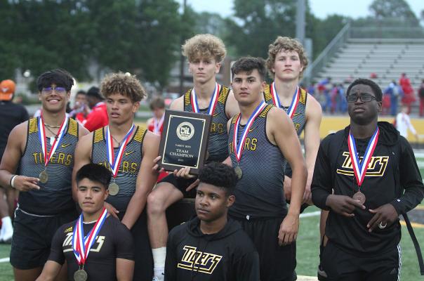 The Sealy Tigers racked up 144 points to tie El Campo for the top spot in the team competition at the track and field Area Championship last Wednesday at T.J. Mills Stadium. Pictured from left to right in the back row are Jonathan Monterroza, D’vonne Hmielewski, Haden Wernecke, Mason Klotz, Callen Rabius and A’vonte Nunn. In the front row are Xavier Olvera and Bryson Johnson. (Cole McNanna/Sealy News)