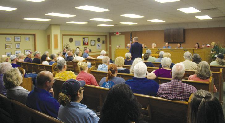 Wallis residents voice ditch disapproval