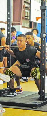 Sealy powerlifters strong at Rice meet