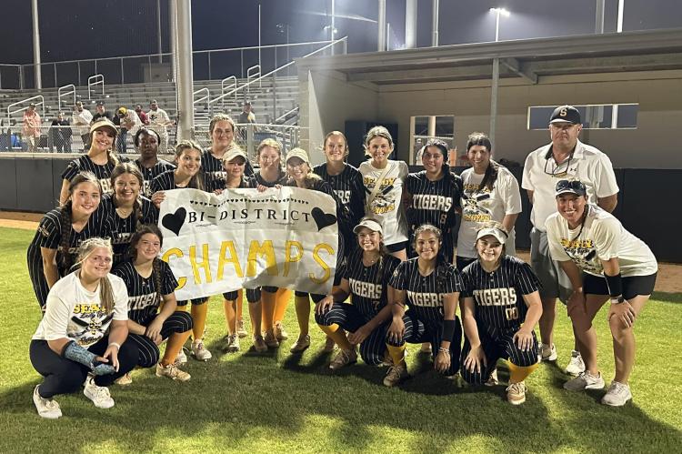 Sealy’s softball squad claimed the bi-district title with a series sweep of Brazosport last week at Iowa Colony High School. COURTESY PHOTO